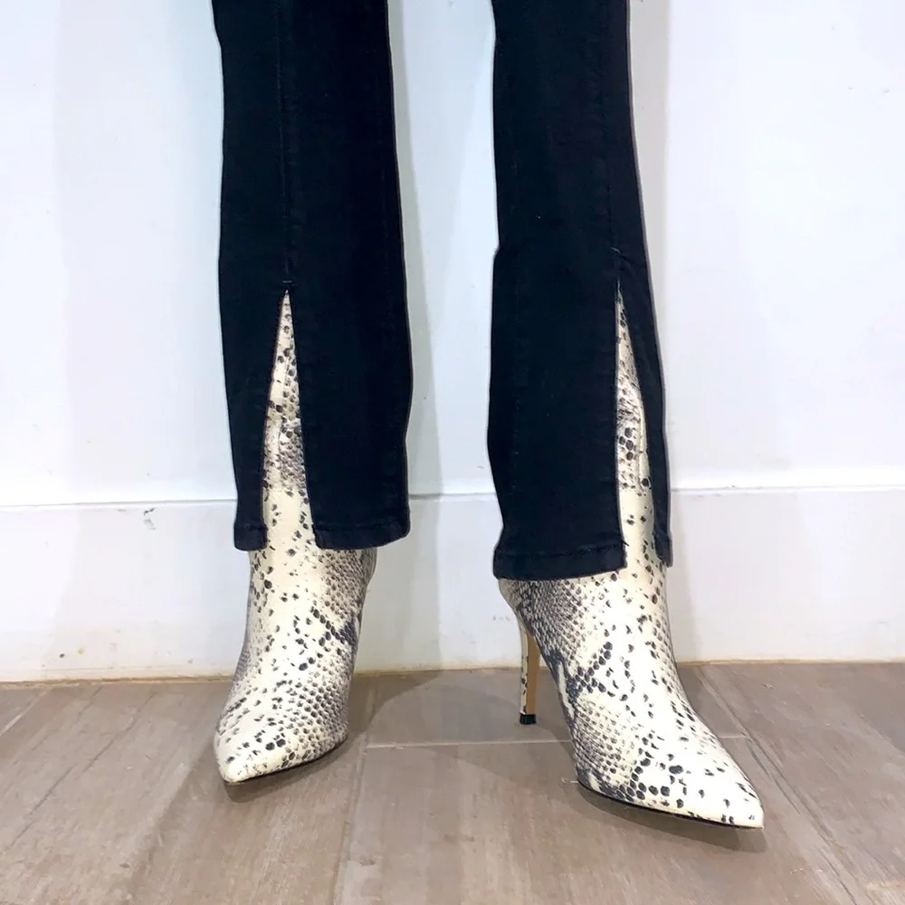 Free People Double Dutch Slit Skinny Mid-Rise Jean in Black Denim - Picture 4 of 14